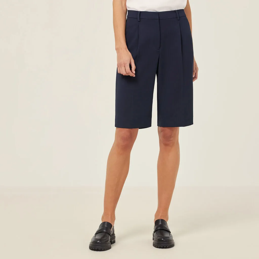 Crepe Stretch Relaxed Short - CAT3YE