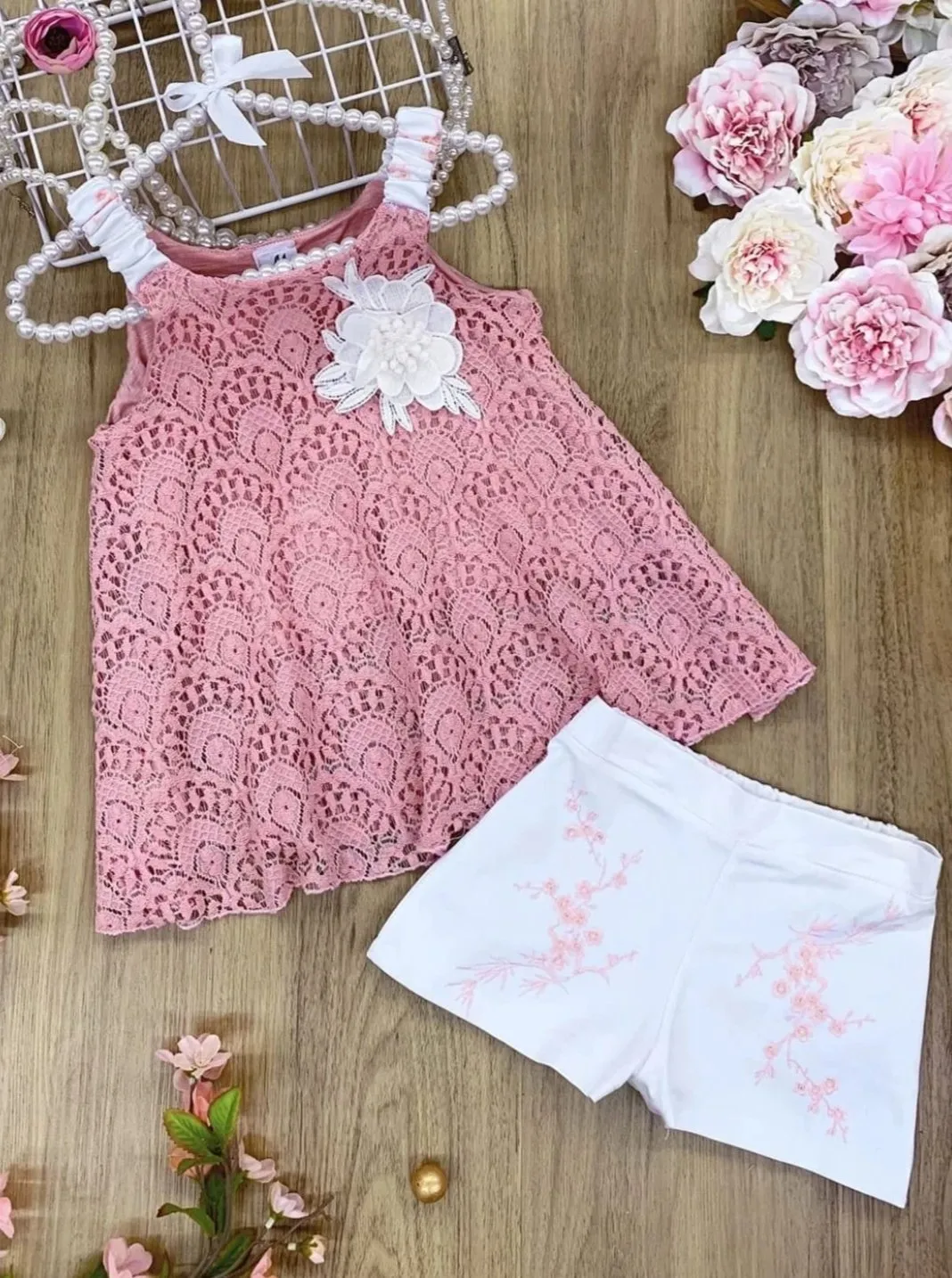 Girls Sleeveless Appliqued Lace Swing Top And Short Set