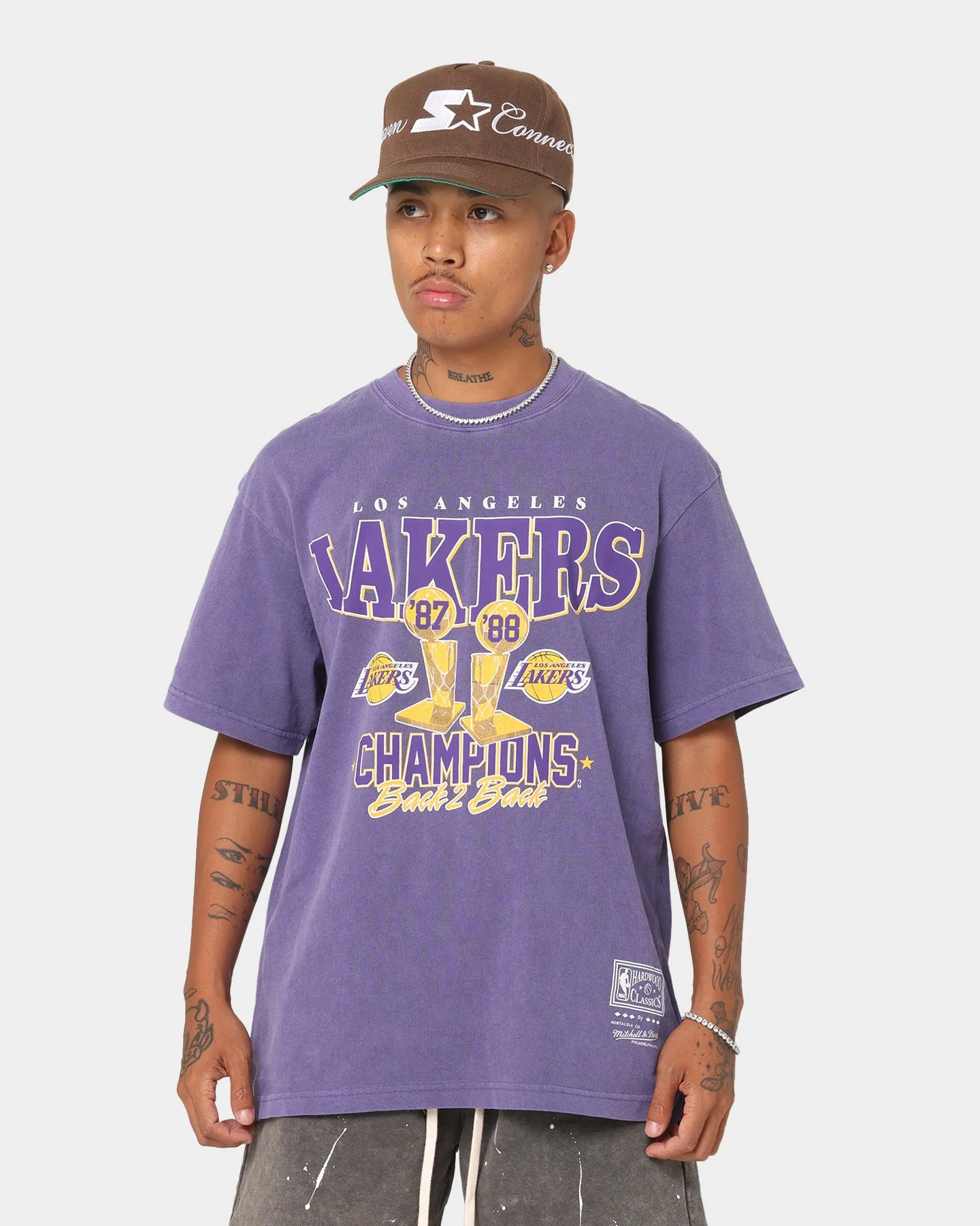 Mitchell & Ness Los Angeles Lakers Vintage Champs Trophy T-Shirt Faded Purple