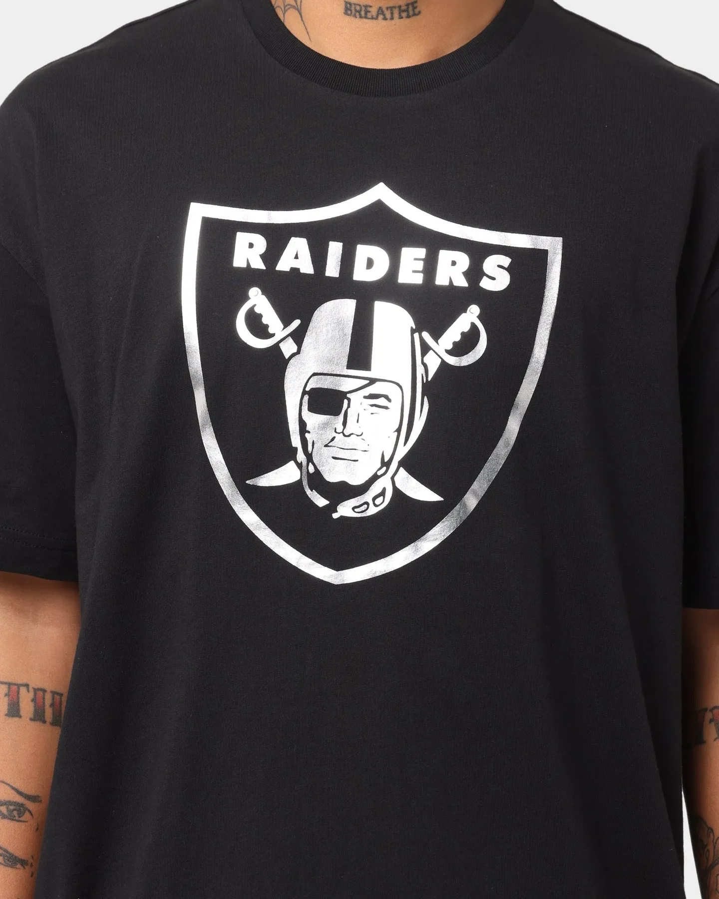 New Era Las Vegas Raiders "Metallic" Oversize T-Shirt Black/Silver