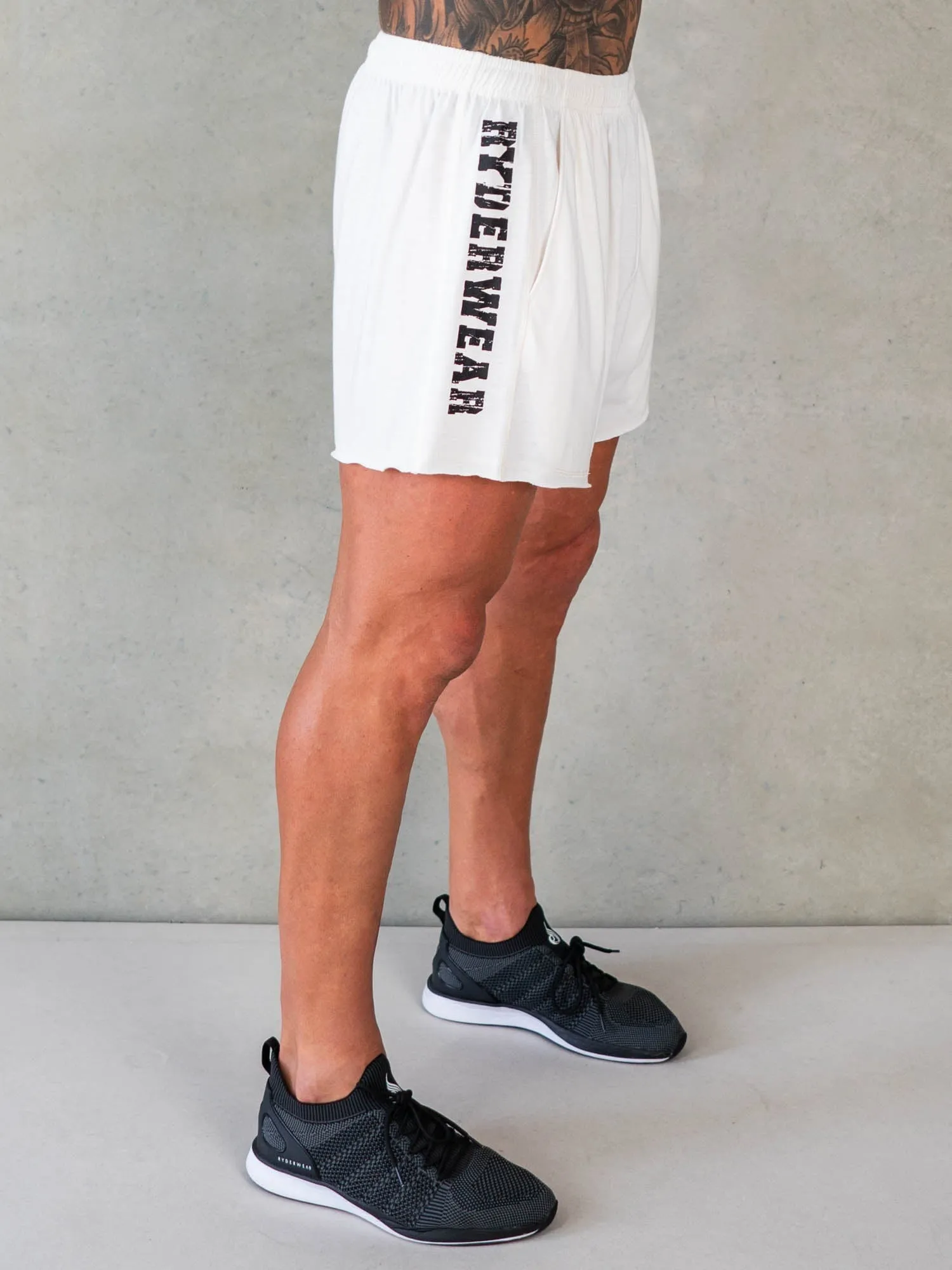 Octane Arnie Shorts - Off White