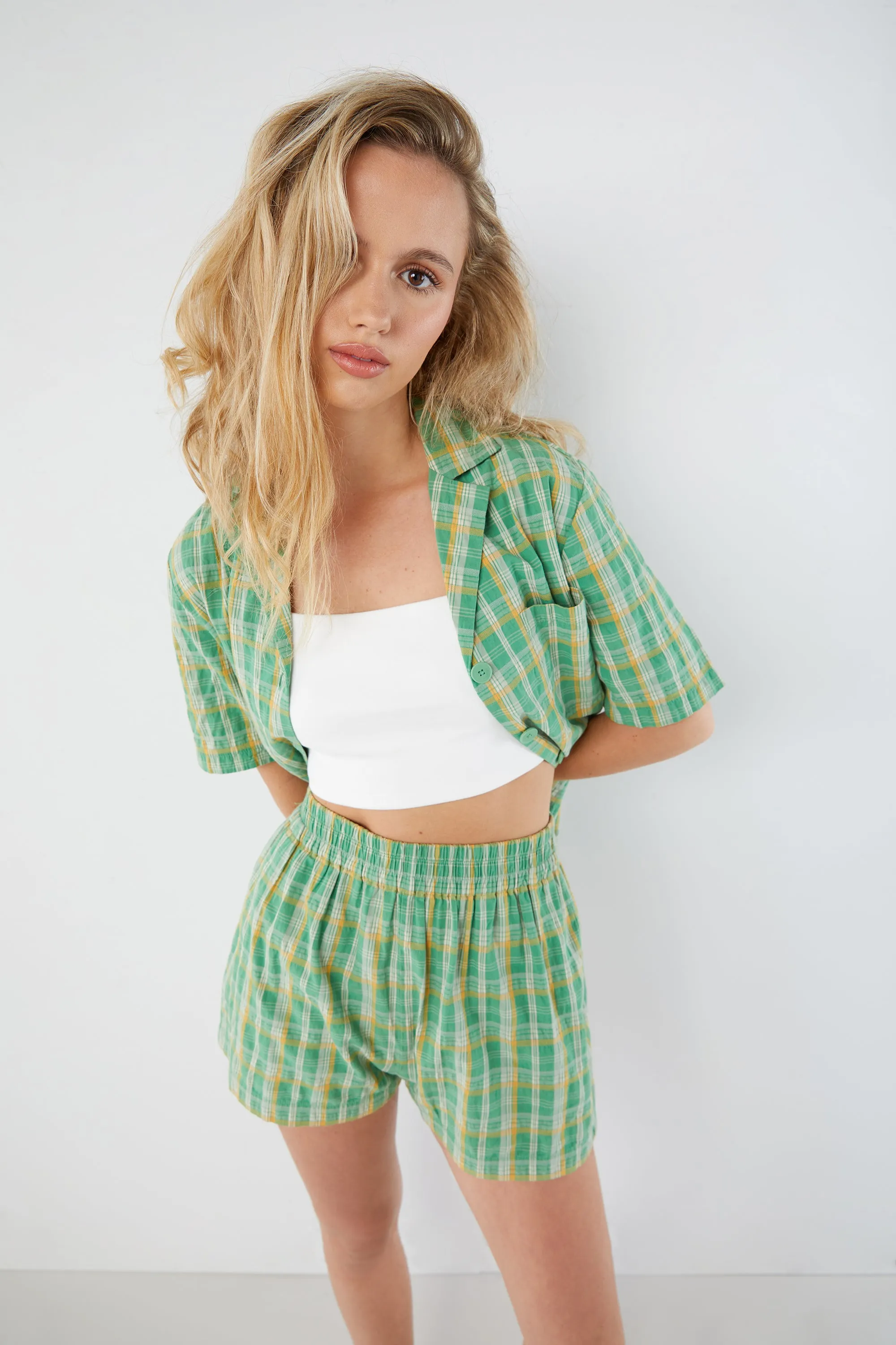 PLAID SHORT