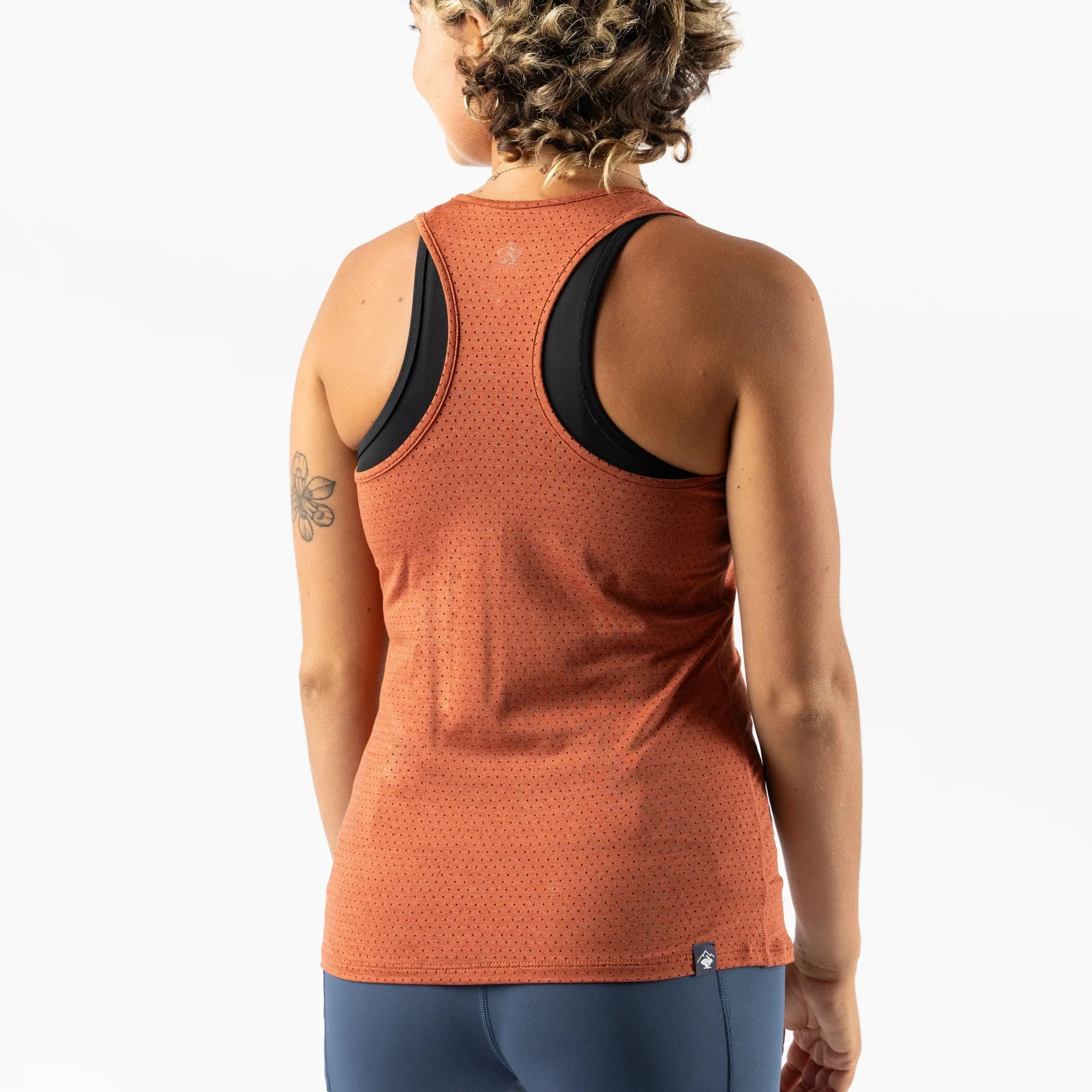 rabbit EZ Tank Perf Trail | Burnt Brick | Womens